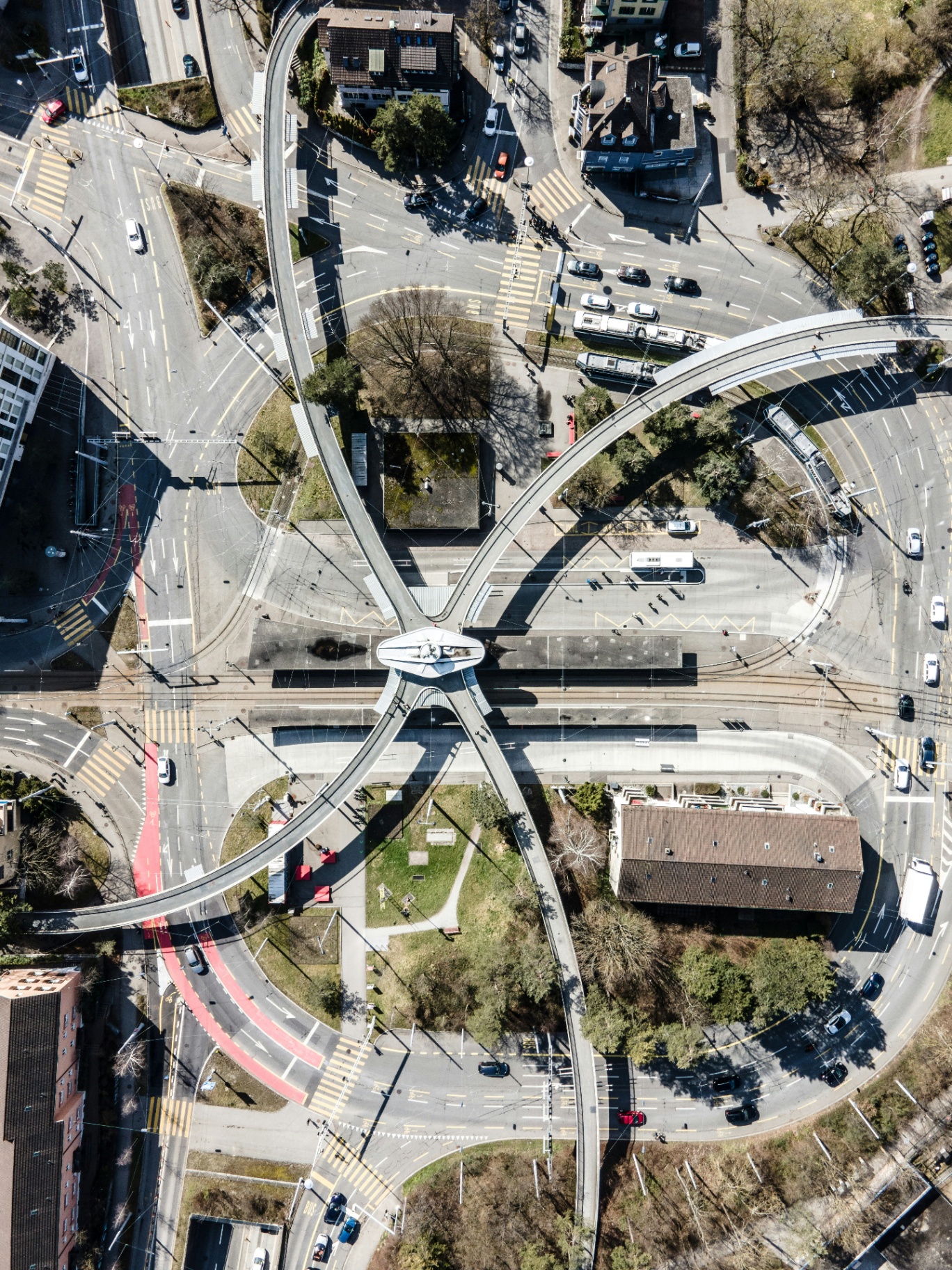 Operating Model Benchmarking & Front-to-Back Blueprinting